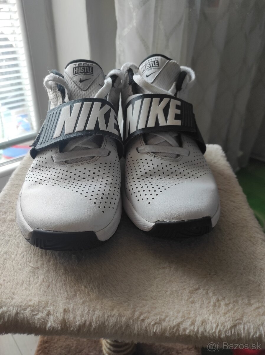 Botasky NIKE - 2