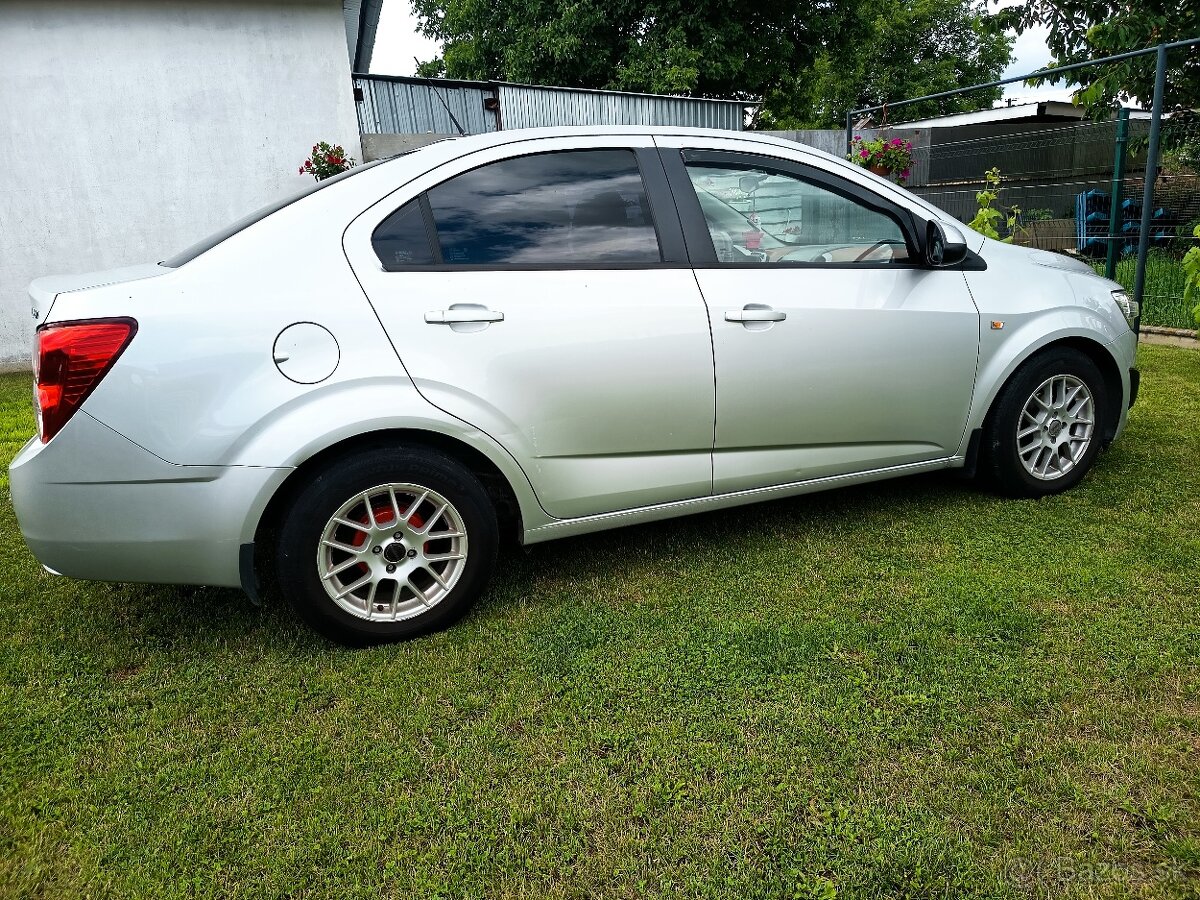 Chevrolet Aveo - 2