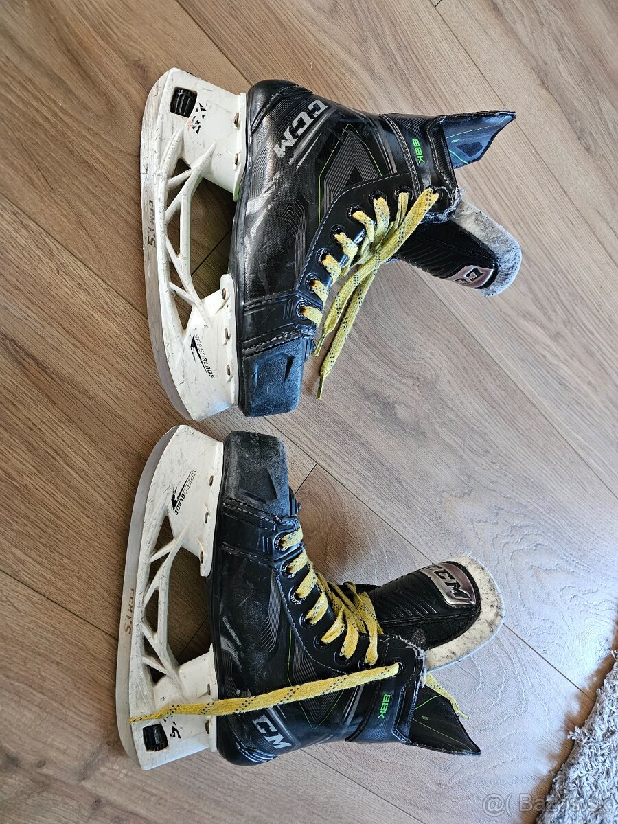 CCM Ribcor 88, JR 2, 21,8 cm, eu 34. - 2