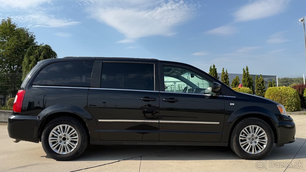 Lancia Voyager 2.8 CRD - 2