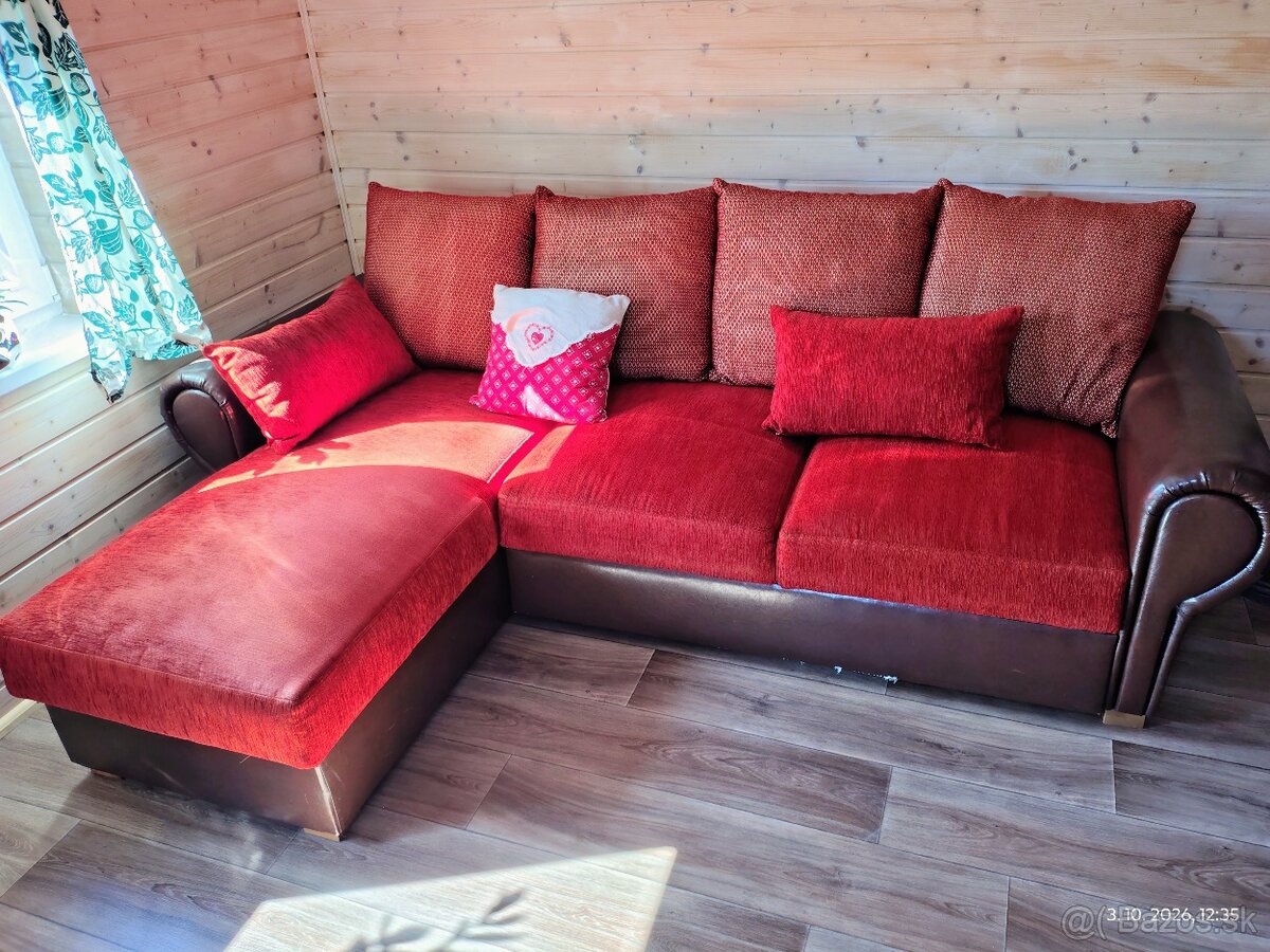 Gauč červenej farby - 2