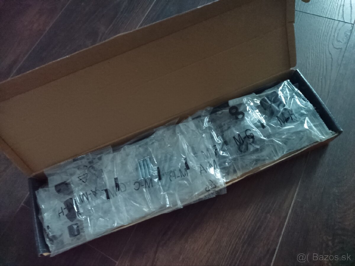 Držiak na stenu TV Kontaktovať Mailom - 2