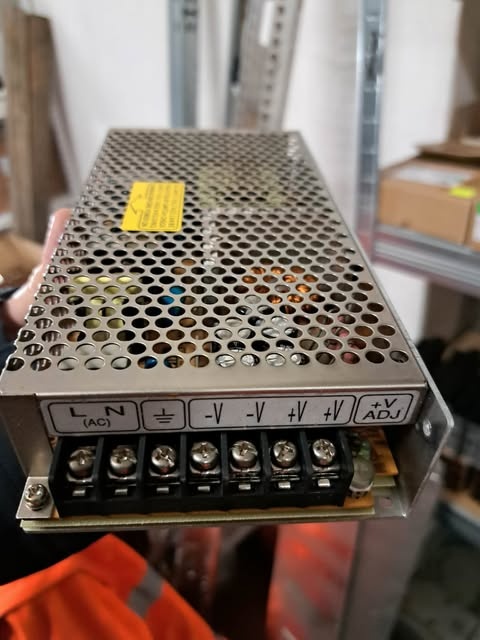 predám 5V zdroje - 2