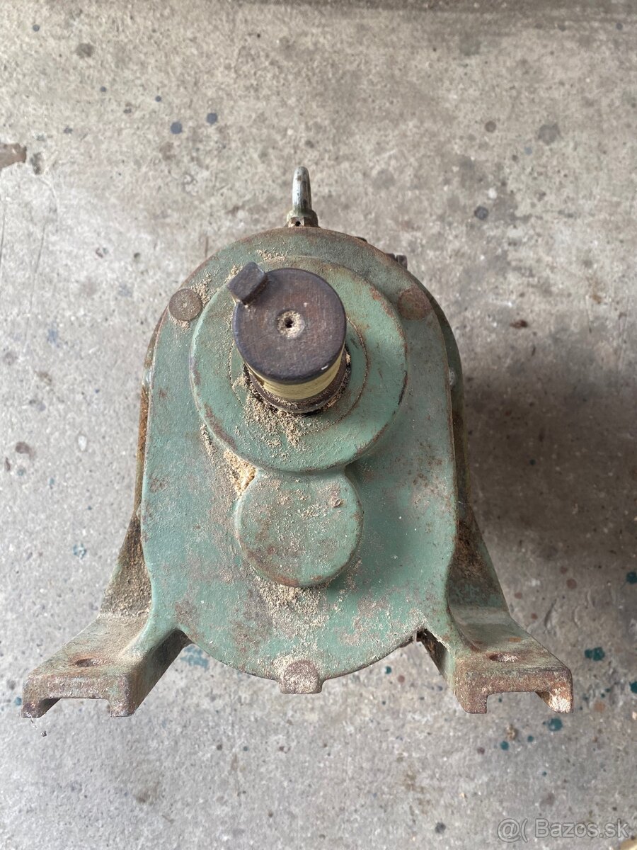 Elektromotor s prevodom - 2