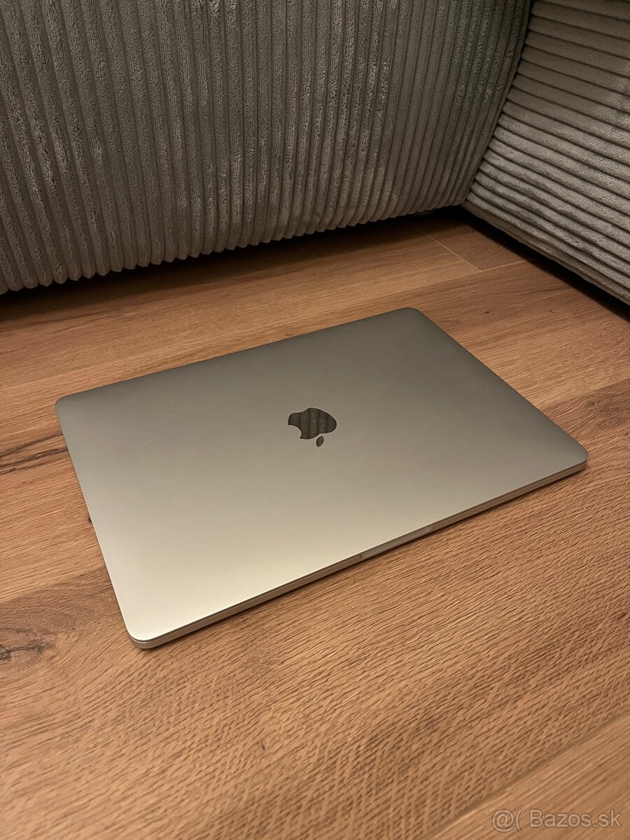 Apple Macbook Pro 13” / 2019 / 8GB / 256 GB - 2