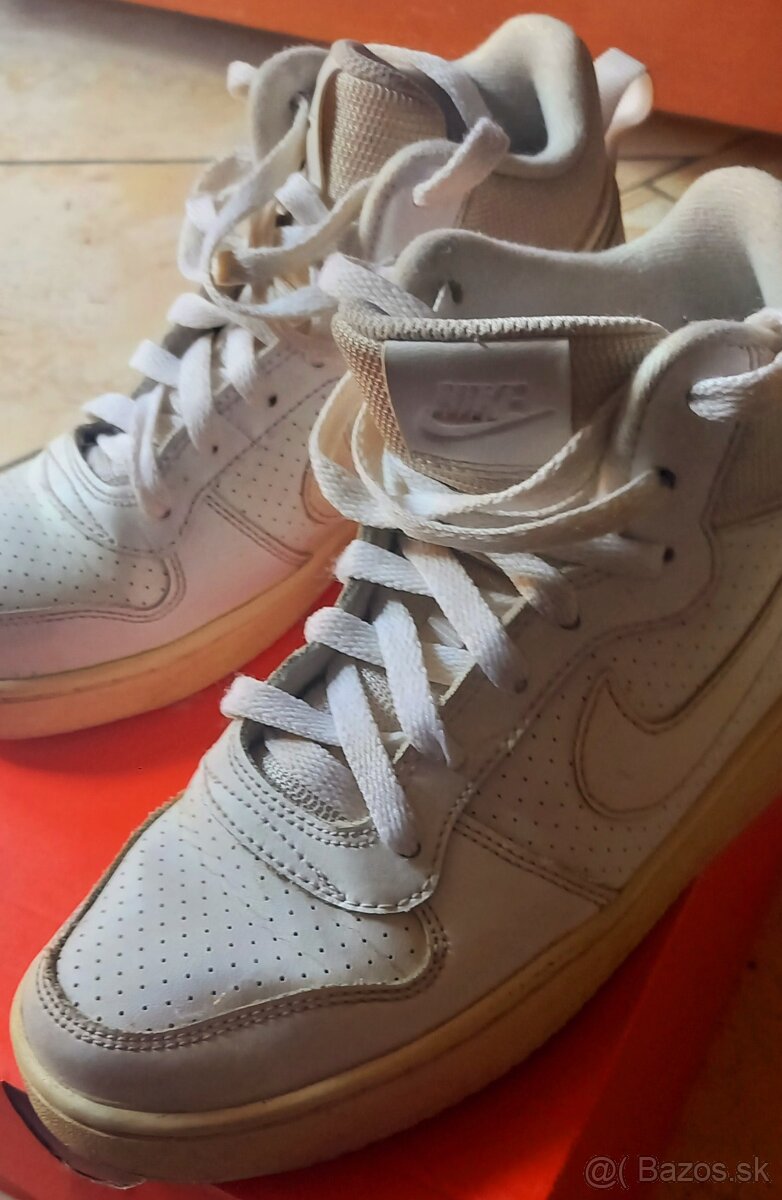 Nike č. 36,5 - 2