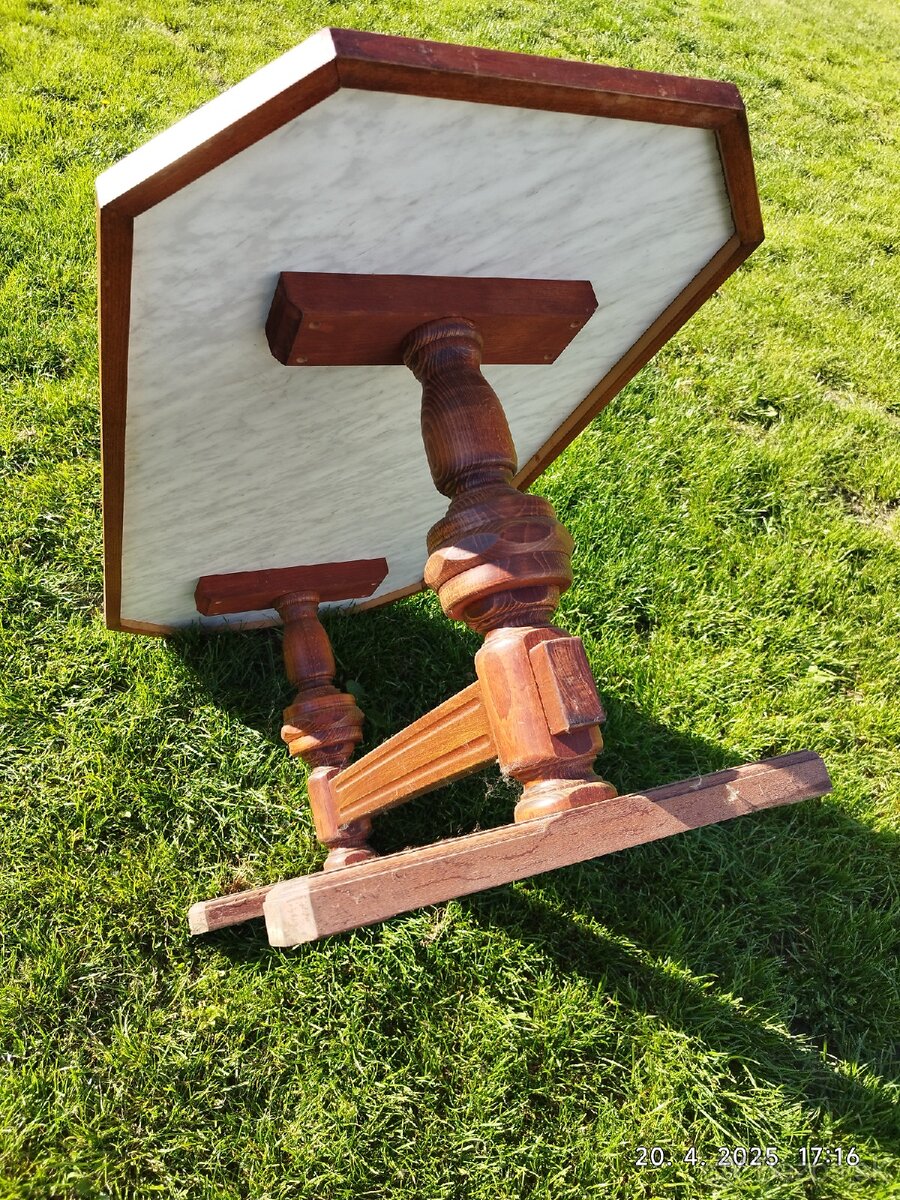 konferenčný stolík - 2