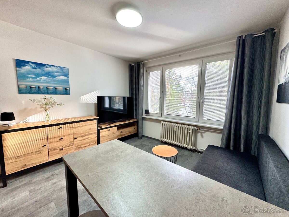 Prenájom Garzónka Prievidza - 2