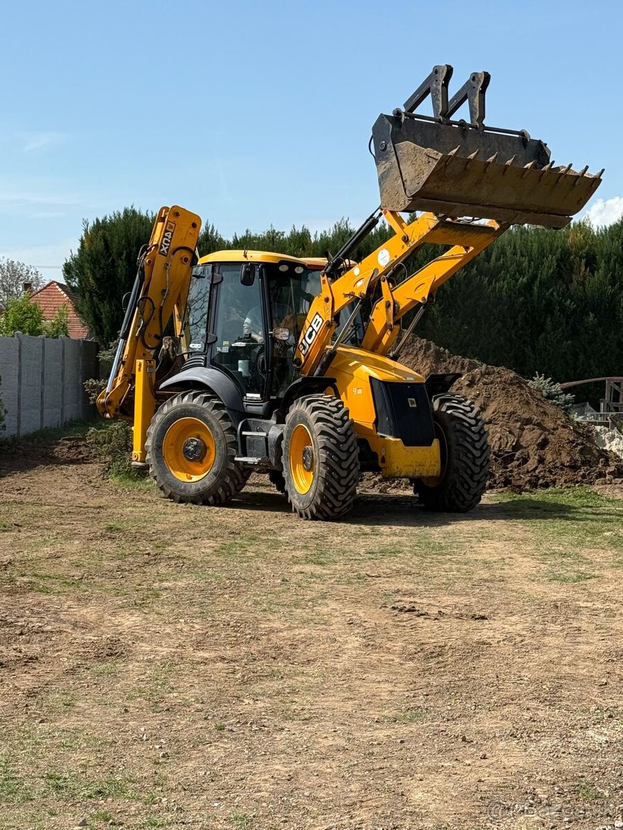 Predám Traktorbáger JCB 4CX Sitemaster ECO - 2