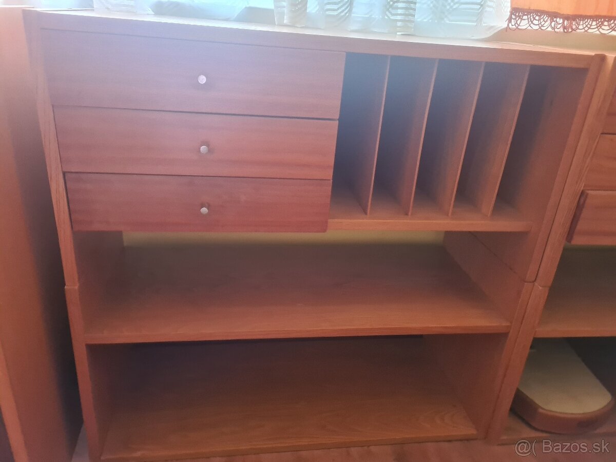 skriňa + police + skrinky - 2