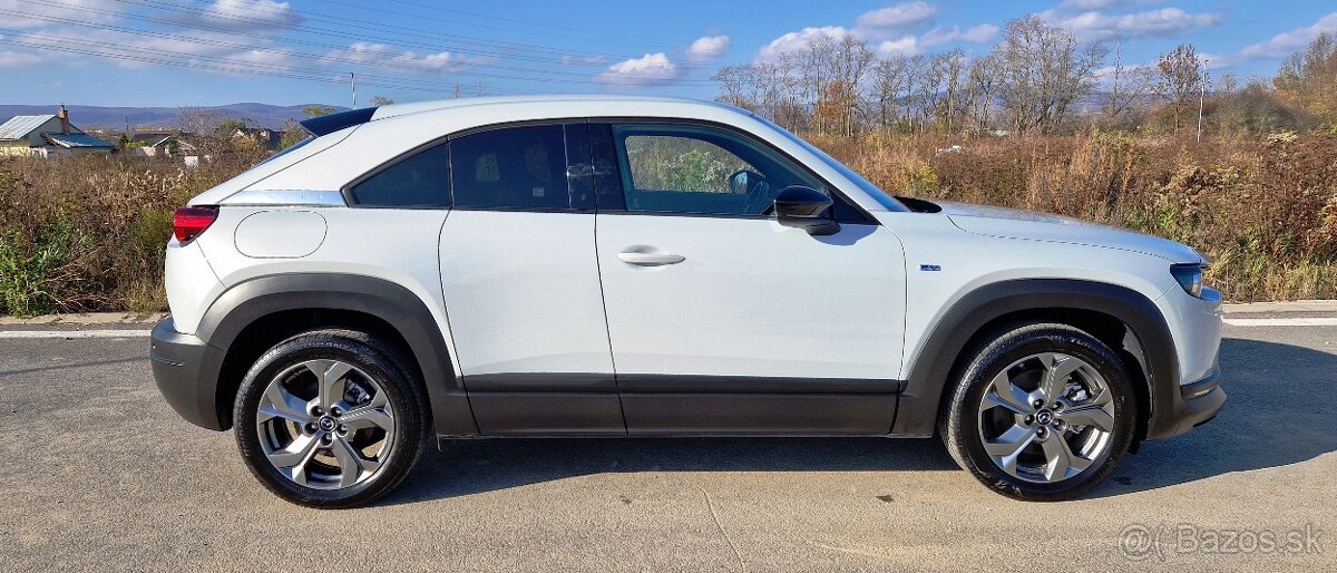 Mazda MX 30 E-Skyactiv GT Plus Luxury Vintage - 2