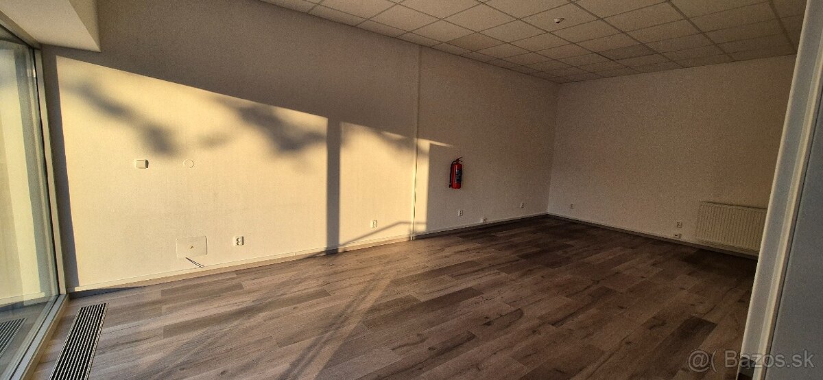 Prenajom kancelarie Banska Bystrica Jegorovova - 2