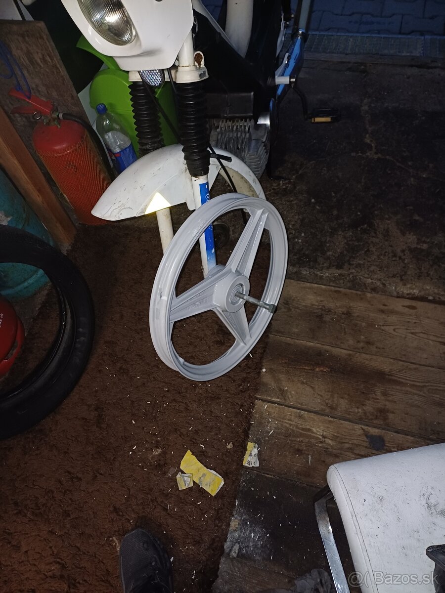 Moped Korádo 2 kw - 2