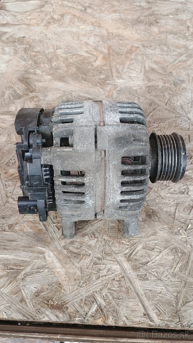 Alternátor bosch 90A - 2