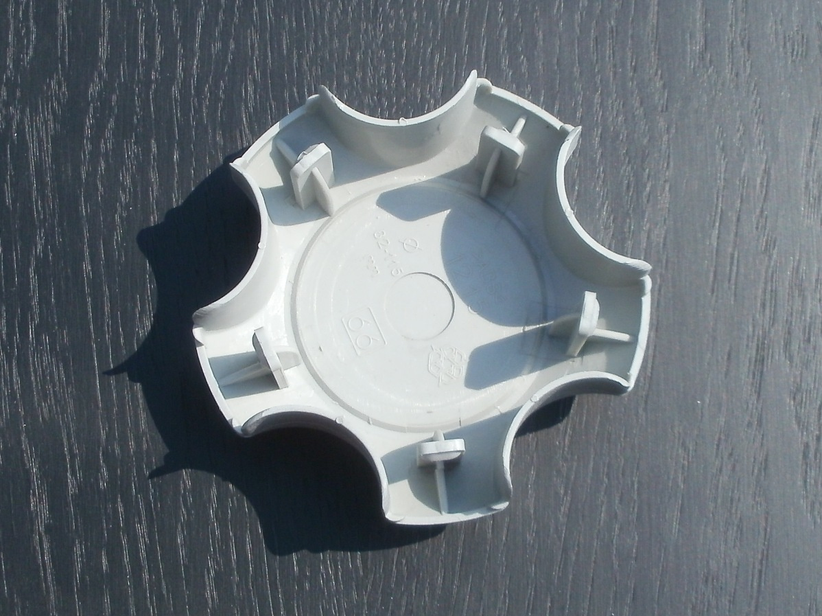 stredová krytka Toyota RAV4 115mm - 2