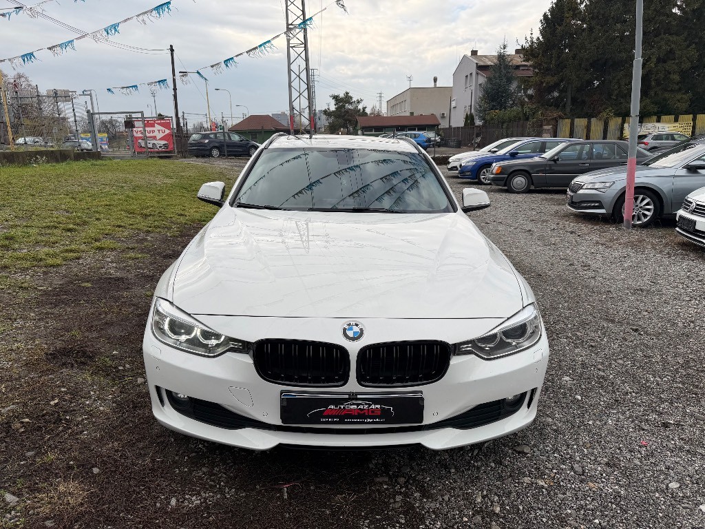 BMW Rad 3 Touring 320d xDrive A/T - 2