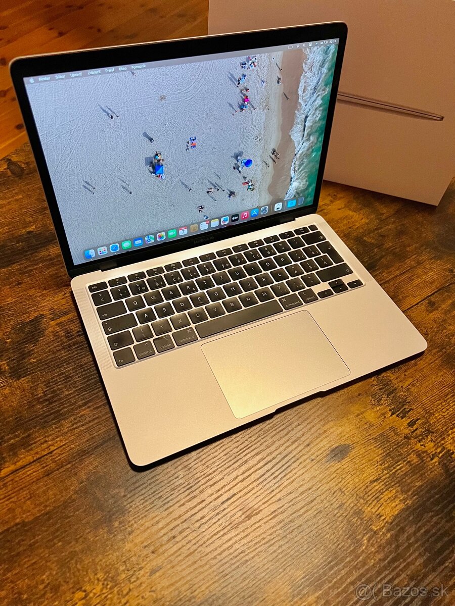 MacBook Air 13” 2020 - Top stav - 2