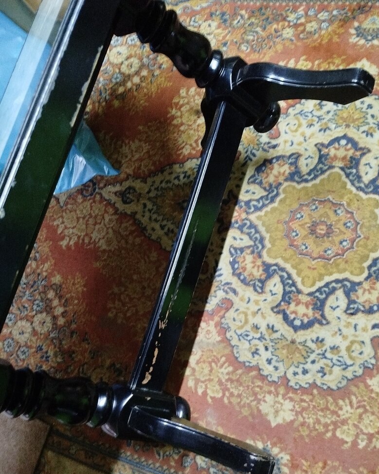 Predám konferenčný stoĺík. - 2