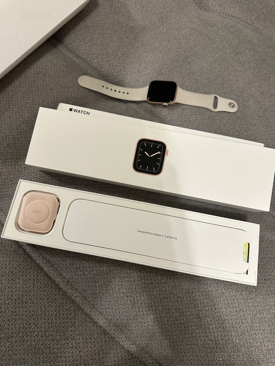 Apple Watch 5, rosegold, 44mm - 2