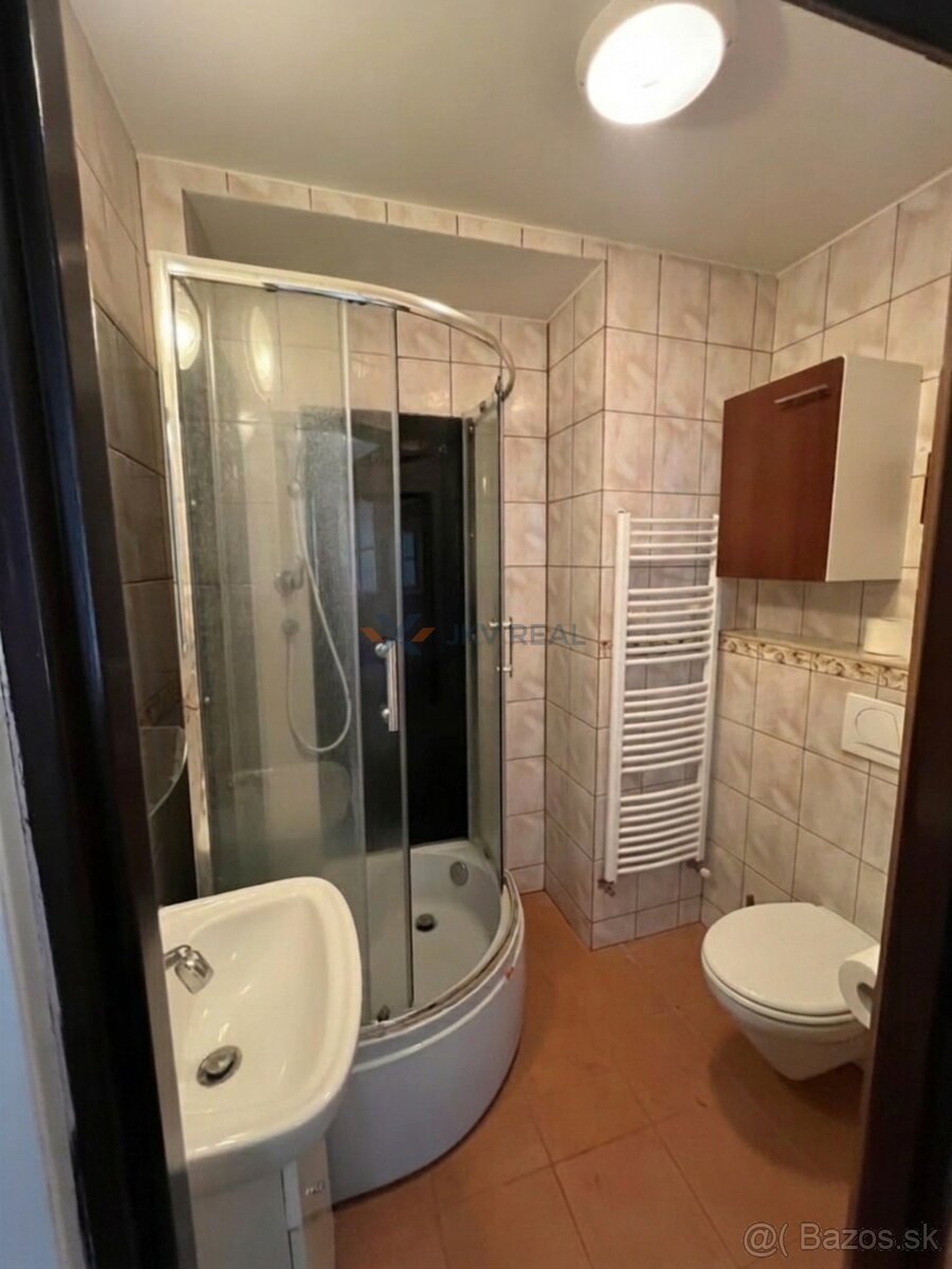 Na prenájom 1 izbový byt v centre Pezinka – foto 2