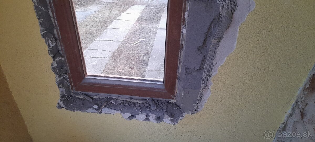 Hnede plastove okno - 2