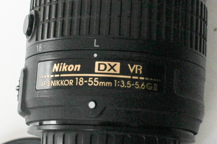 Nikon DX 18-55mm - 2