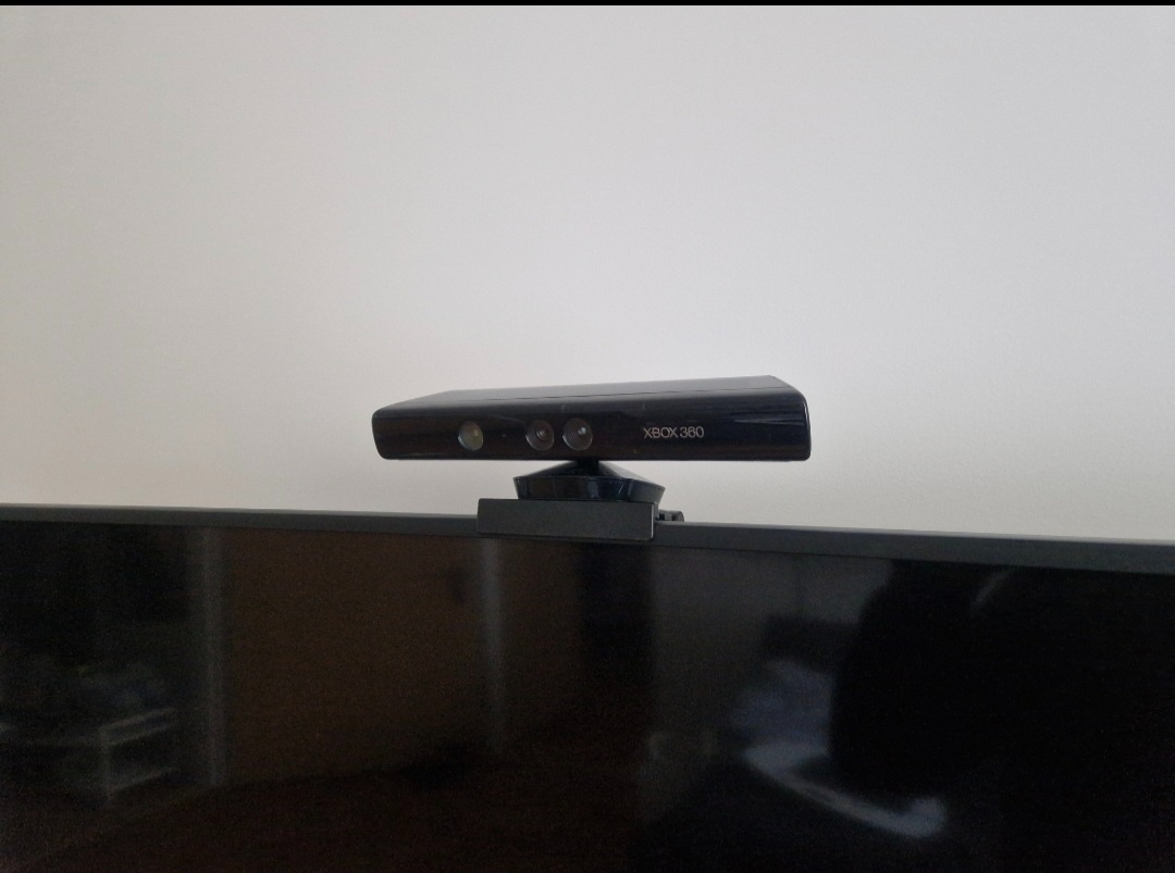 Držiak na kinect Xbox 360 na TV - 2