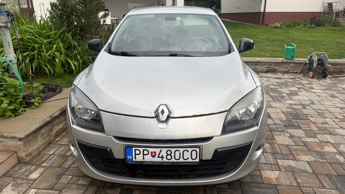 Renault Megane III Advantage 1.6 benzín - 2