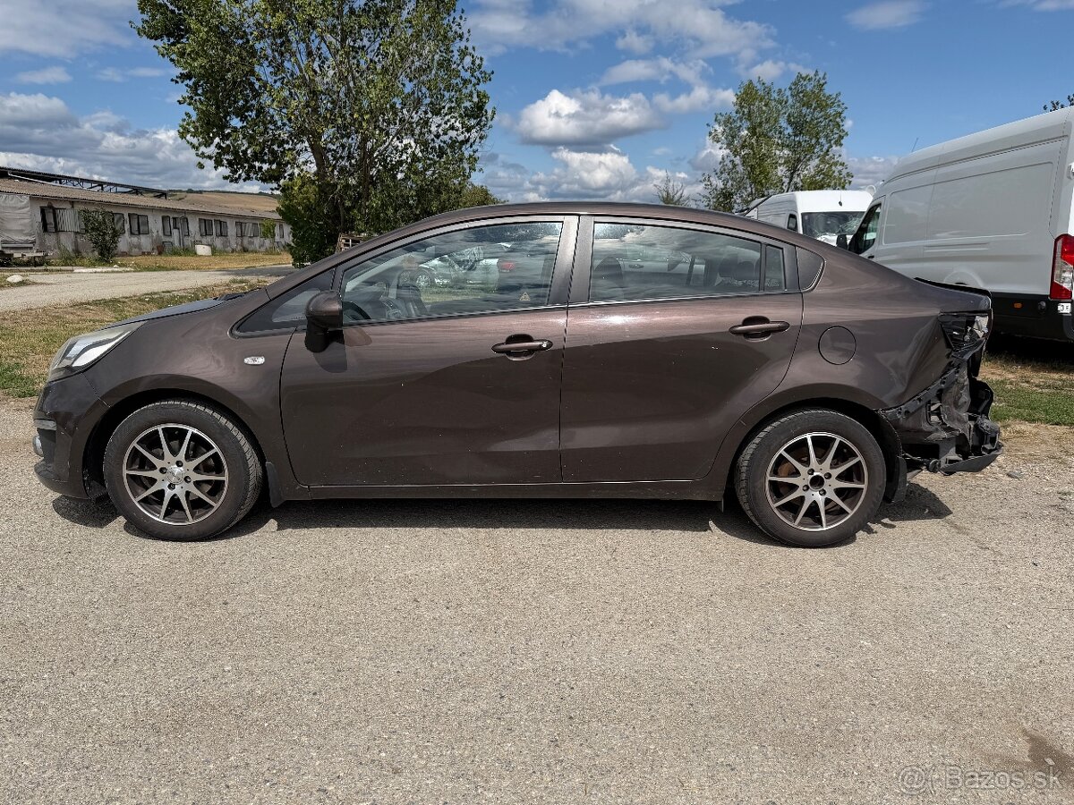 KIA Rio - 2