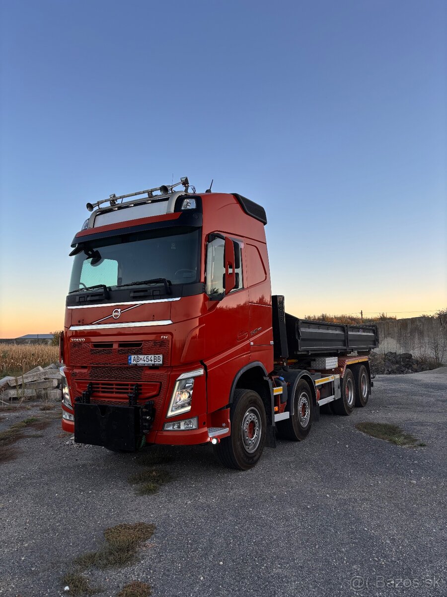 Volvo FH540 8x4 - 2