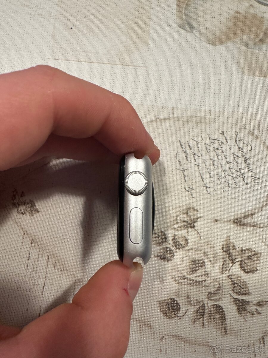 Predám Apple watch series 3 - 2