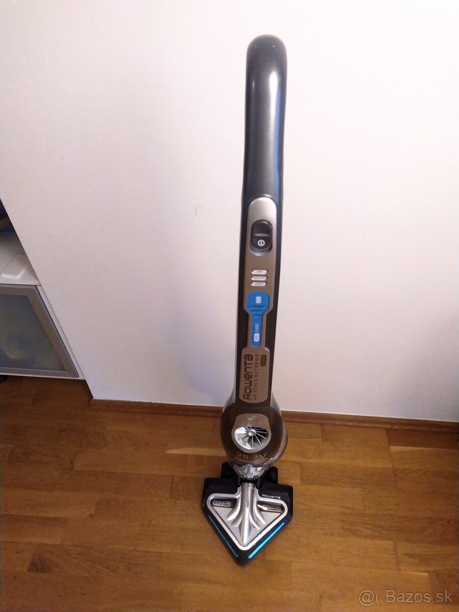 VYSÁVAČ TYČOVÝ EXTREME CYCLONIC ROWENTA - 2