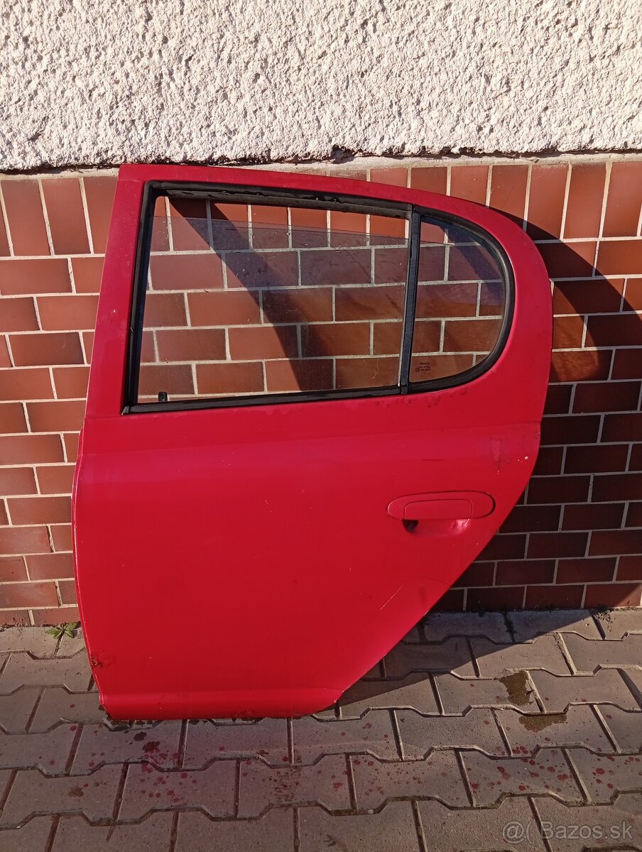 Toyota Yaris (1999-2003) - Zadné ľavé dvere - 2