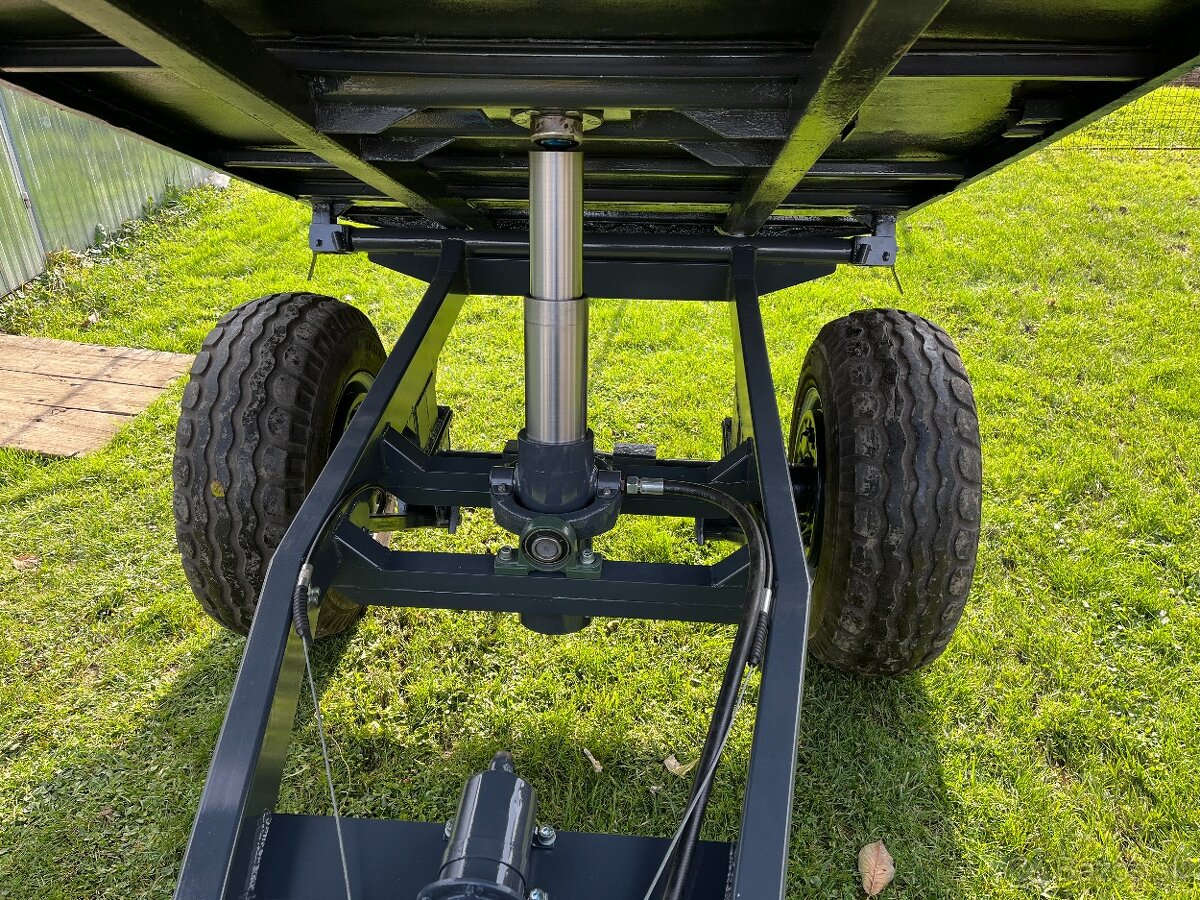 Vyklapacia vlecka za traktor - 2