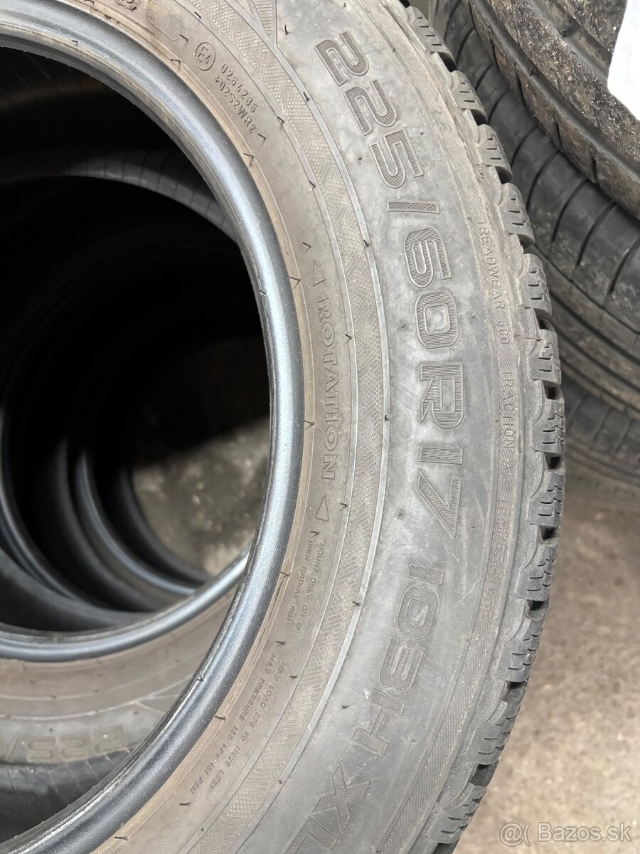 225/60 17 zimné pneu Nokian - 2