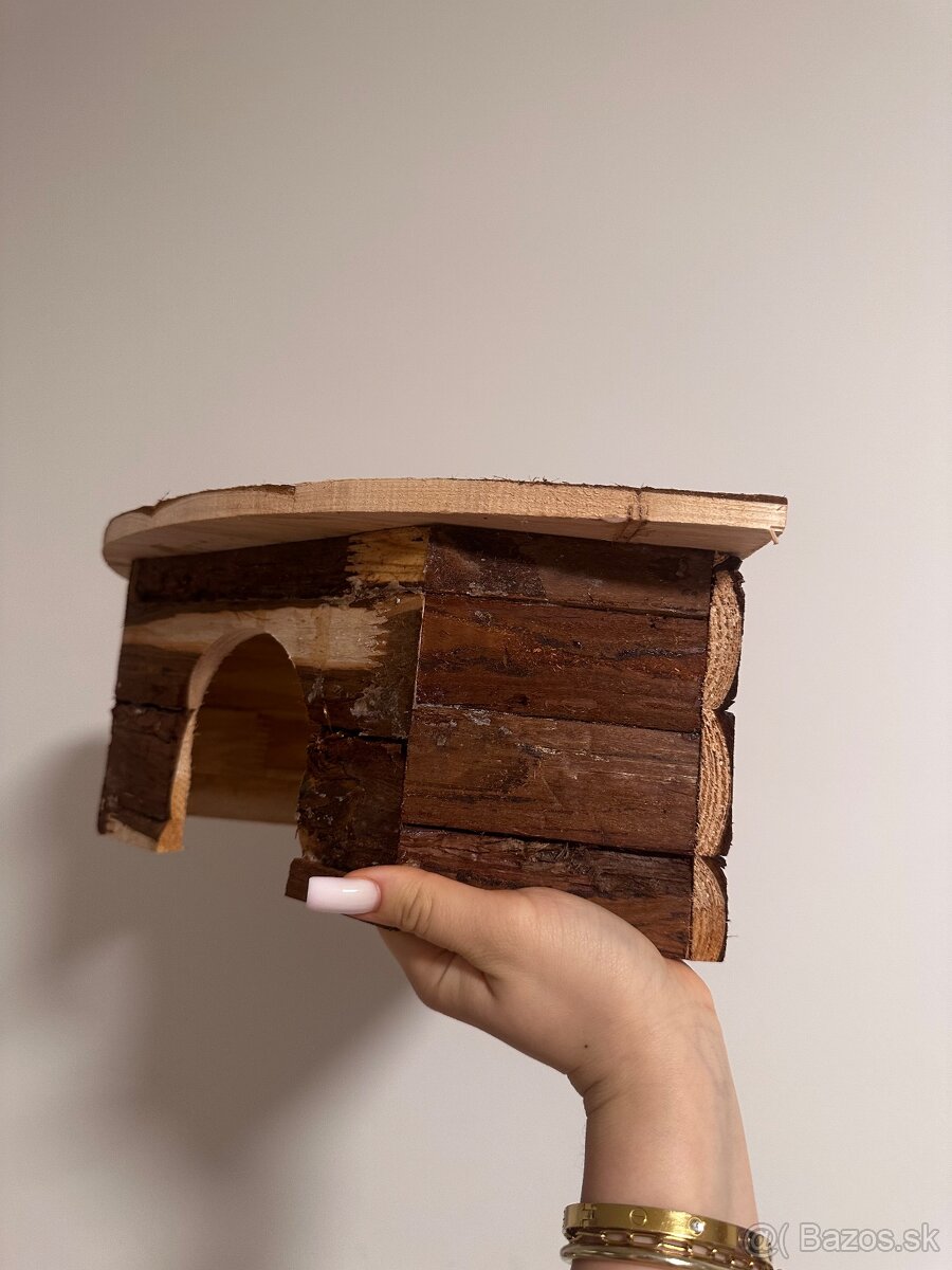 Drevený domček pre morča / králika / plazy - 2