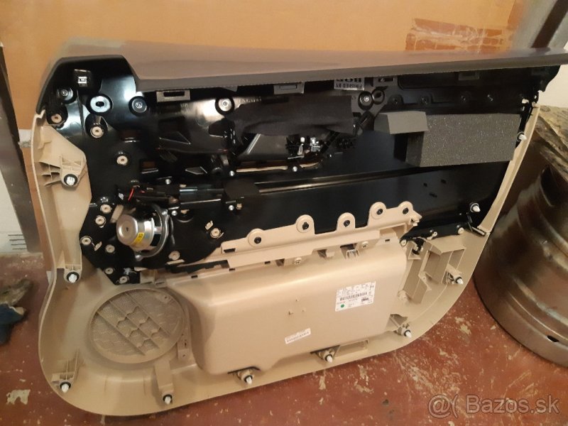 Jaguar XF - panel dveří řidiče - 2