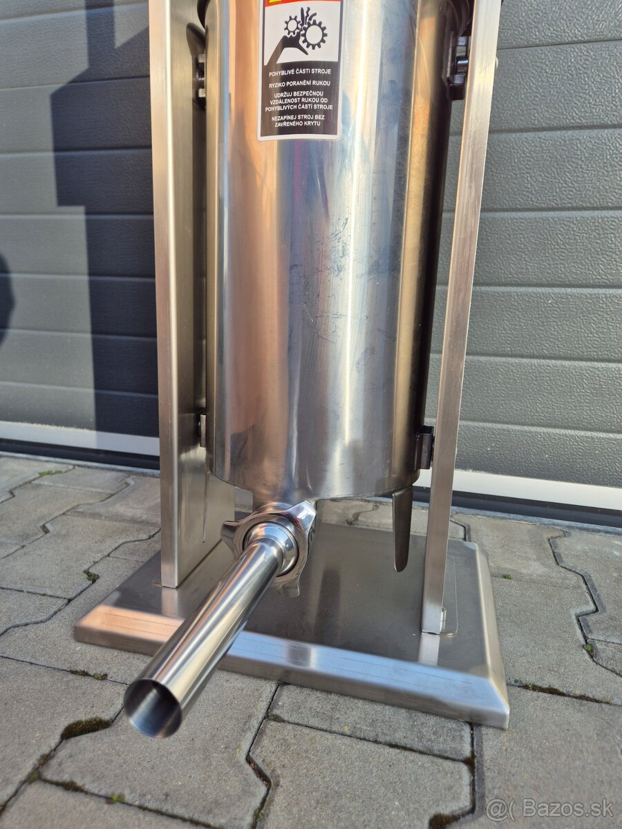 ELEKTRICKÁ PLNIČKA KLOBÁS 15 L SILNÁ PROFI - 2