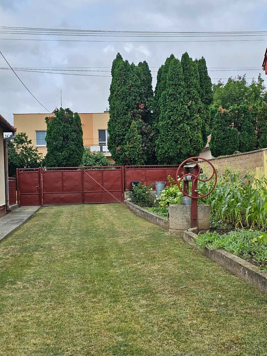 RD v obci RADAVA - 5min.od PODHÁJSKEJ - 2