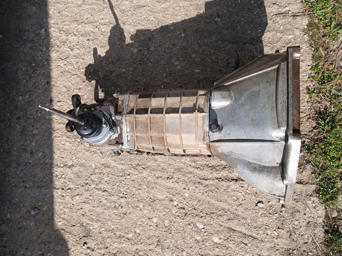 Lada Niva prevodovka 5kv - 2