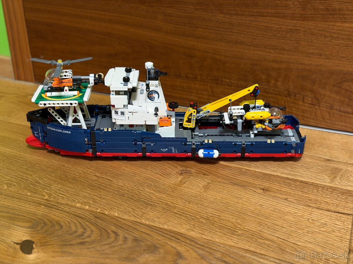 LEGO Technic 42064 Loď - 2