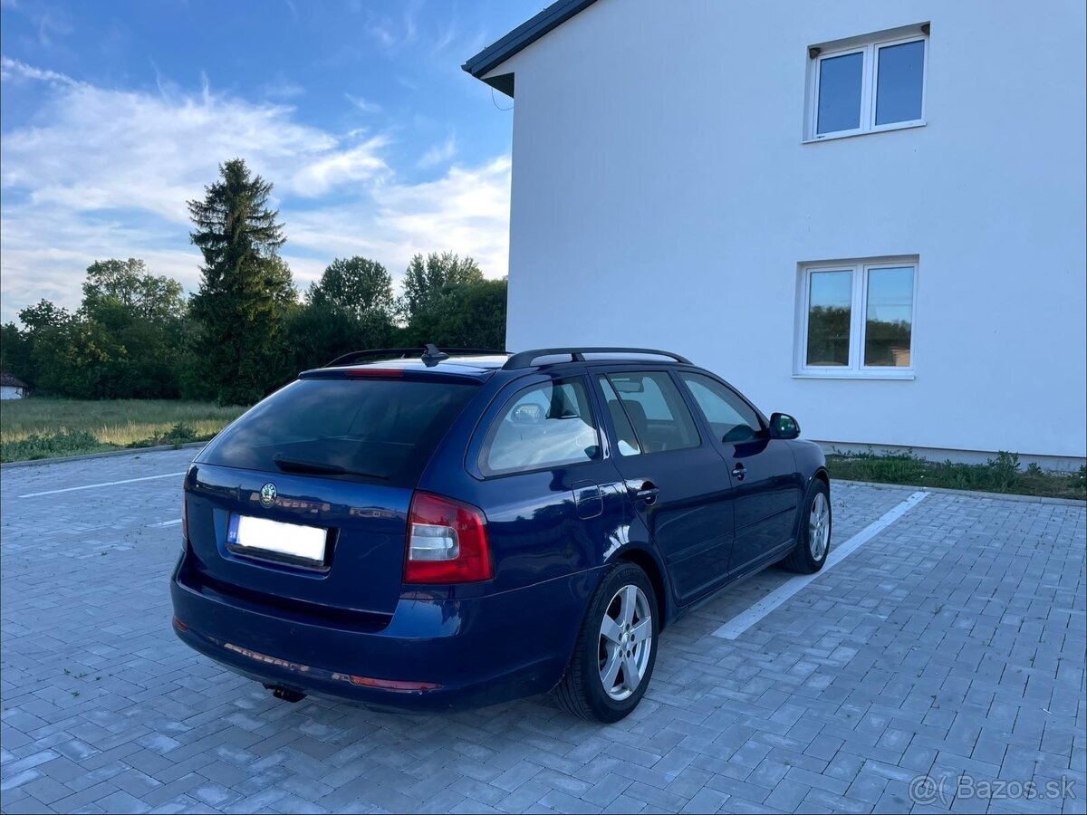 Škoda Octavia - 2