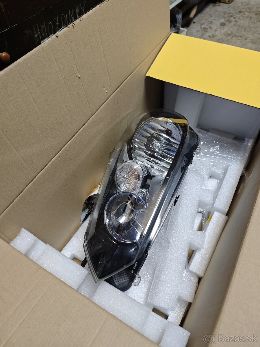Predné svetlá VW Golf VI - 2