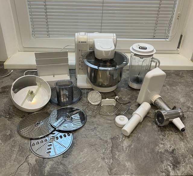 Bosch mum 4875EU/08 kuchynský robot - 2