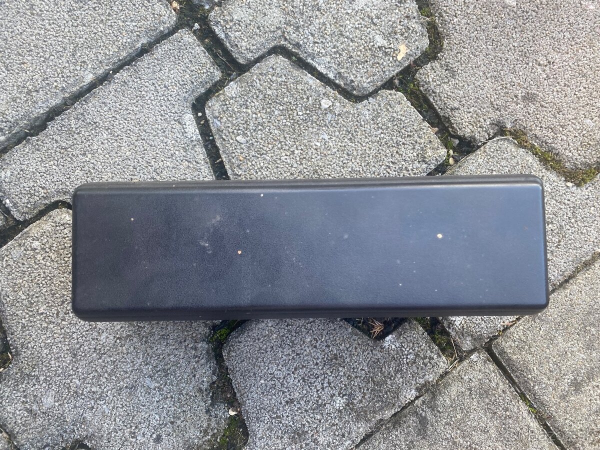 Bmw e36 držiak na kazety - 2