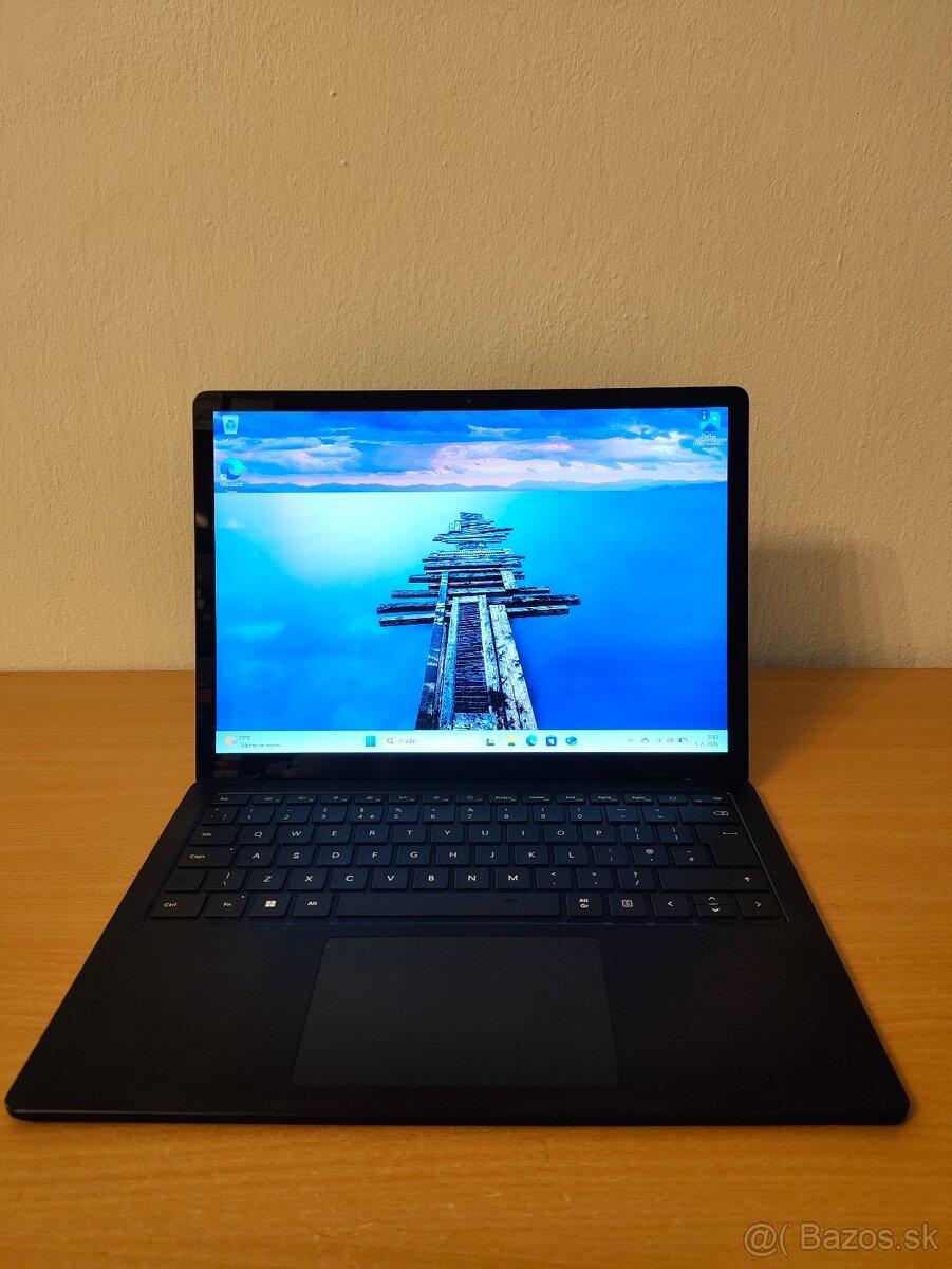Microsoft Surface Laptop 5 | i7-1265U • 32GB • 512GB SSD • D - 2