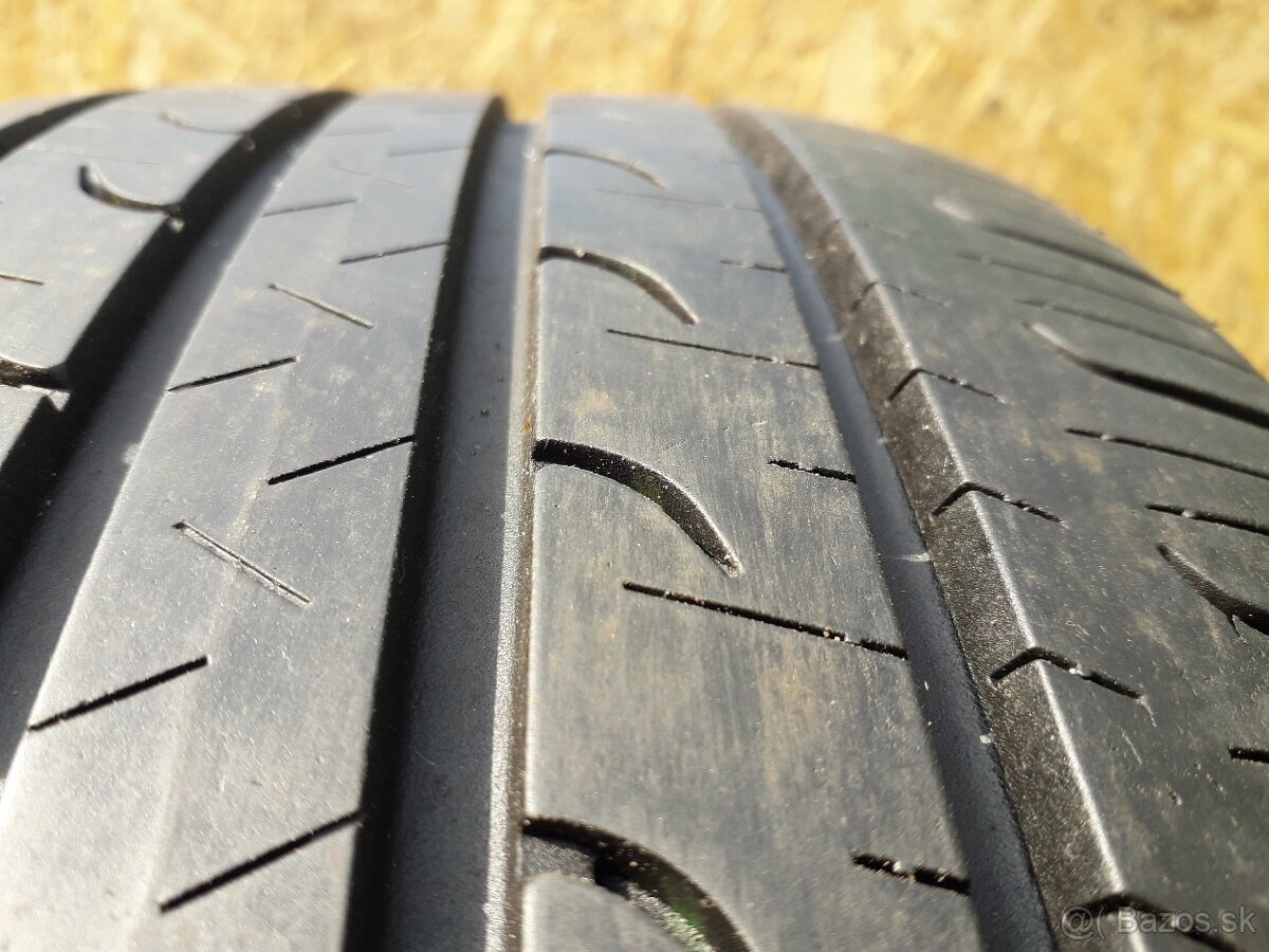 225/55 r19 celorocne pneumatiky - 2