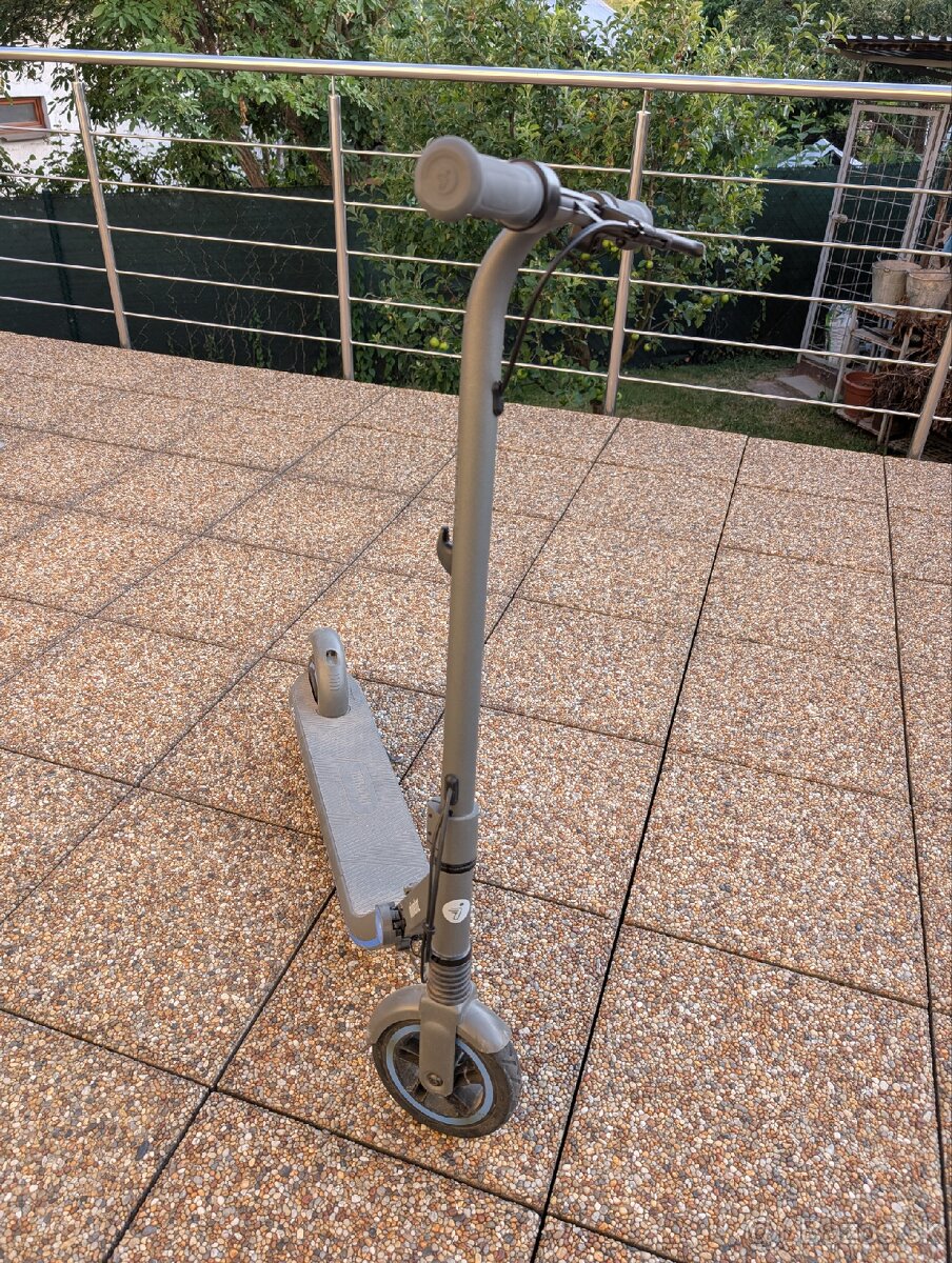 Detská Elektrická kolobežka Ninebot eKickScooter E10 - 2
