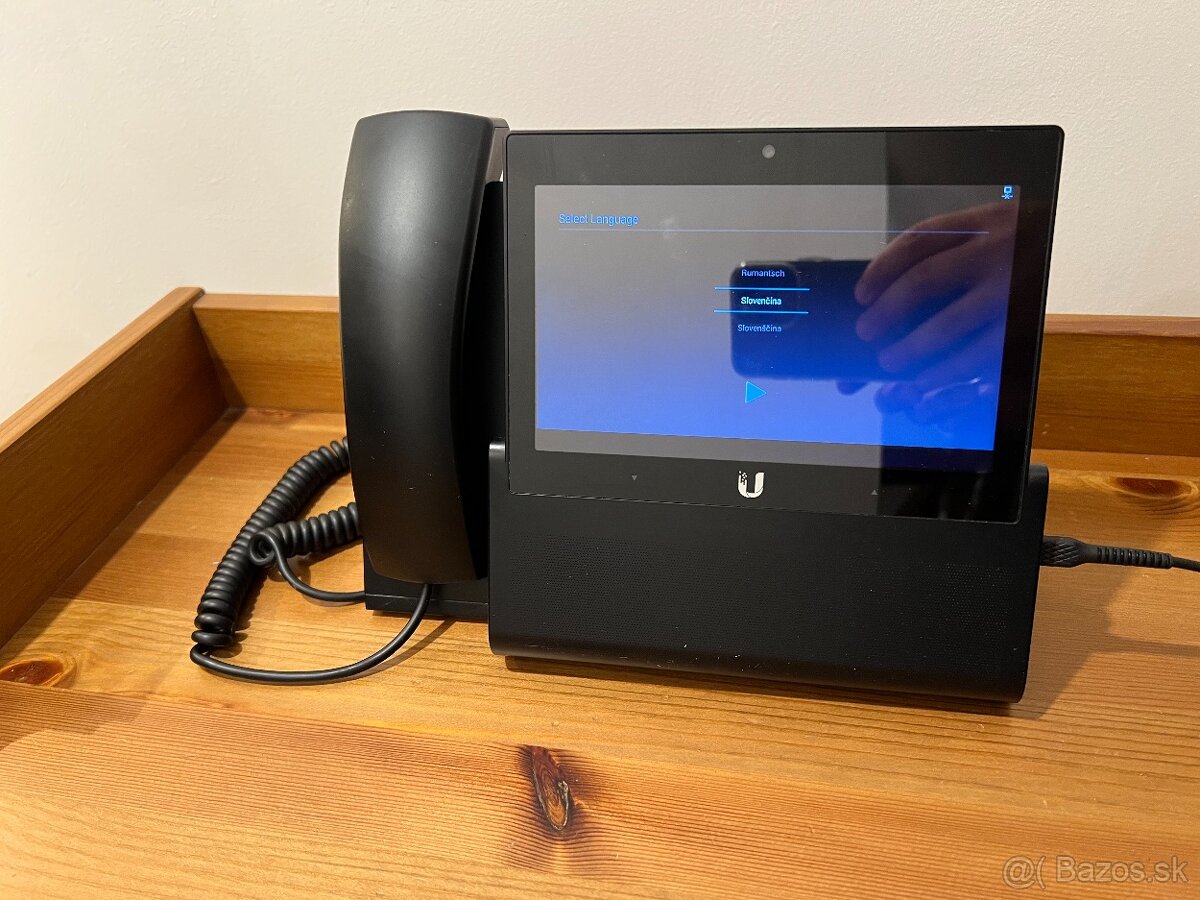 Káblový kancelársky VoIP telefón - 2