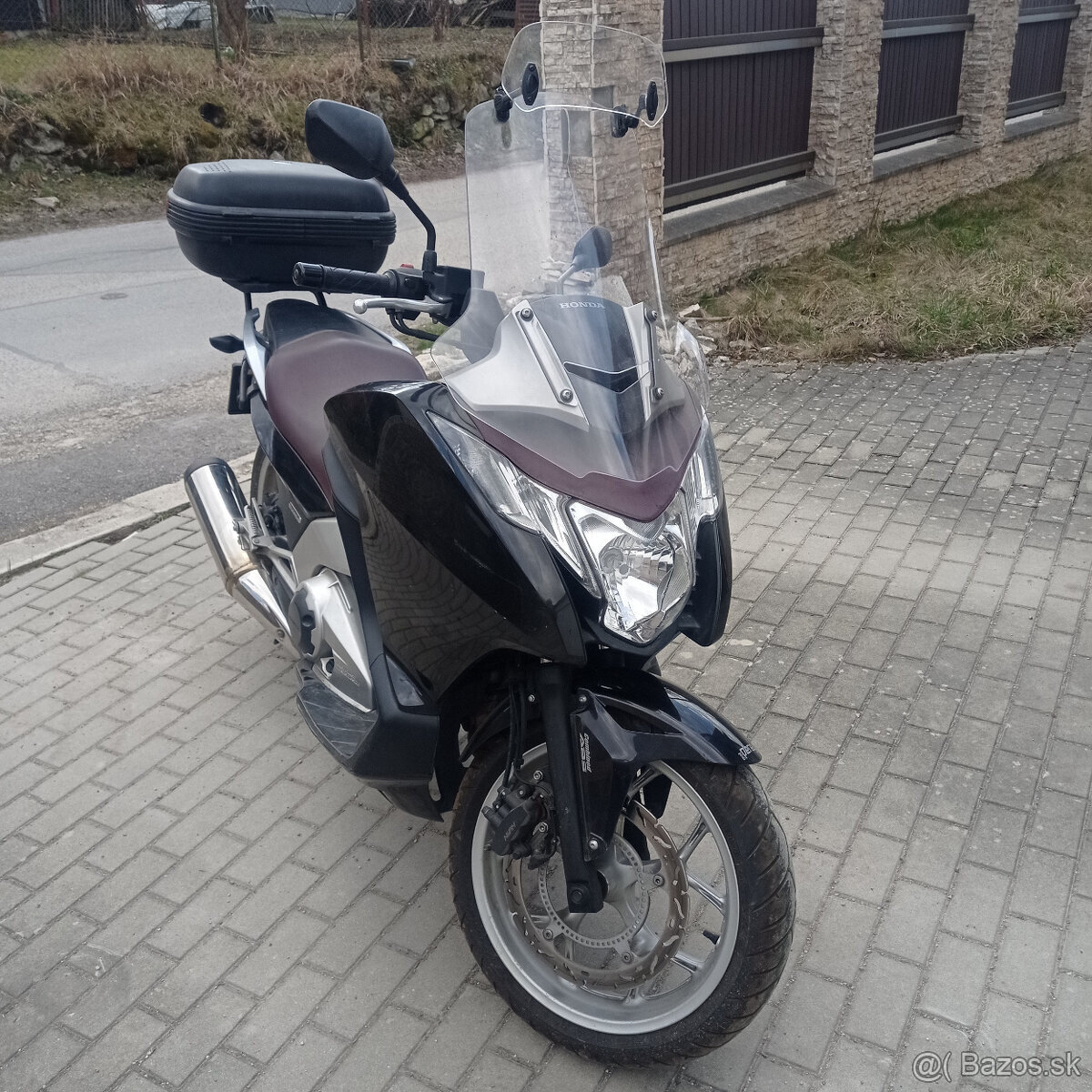 Honda 700D integra - 2